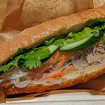 BANH MI 10 Itoshima Oval - ベトナムのサンドイッチ「バインミー」