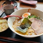 Ramen Tei Rakunomi Tei Hinata - 