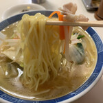 京華 - タンメンの麺多め