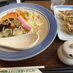 Ringer Hut Shinbashi Ekimae Ten - 