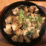 Yakitori Kizuki - 若どりステーキ５５０円！ぷりっぷりっな弾力がとても良い鳥肉とステーキソースもとても美味しい！