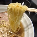 麺処 松。 - 醤油のちじれ麺