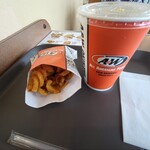 Ａ＆Ｗ - 