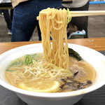 錦 - 極旨トロ肉豚骨ラーメン