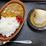 Isaribi House - 友人が食べたミニカレー・おにぎり