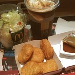 McDonald's Hankyu Kawanishi Nose Guchi Eki Ten - been curious about the coffee float 