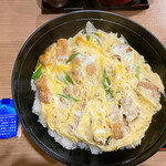 さの屋 - ジャンボカツ丼　大きさ