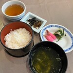 賢島宝生苑 - 伊賀米コシヒカリ梅･鯖ふじき添え