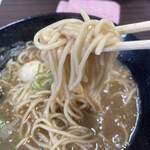 Ramen Bariton - 醤油とんこつは中太、中細？