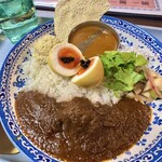 SPICE BAR SUZU - 有機ビネガーポークカレー&プレミアムチキンカレー(2種盛り)
＋オリエンタルセットトッピング