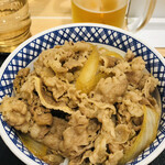 Yoshinoya Narita Kokusaikuko Dai2 Taminaru Honkan Ten - 別日　牛丼大盛り with モルツ