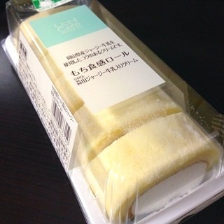 Lawson Miyoshikitanagai Ten - UchiCafe SWEETS  もち食感ロール