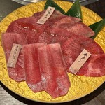 Yakiniku Horumon Maruyoshi Seiniku Ten Tenroku Ten - 