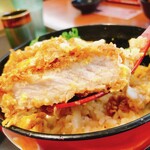 Washoku Sato Nara Shinden Ten - 厚切りロースカツ丼単品
                      ご飯大盛り無料