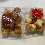 STEEL&FABRIC - クッキー１個１００円。
                       
                      私はプレーンと黒糖を選んでみましたがクッキーというよりラスクの食感かな？
                       