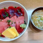 Seafood Donburi Dokoro Kokoro - 中トロと赤身丼＆みそ汁 1,050円