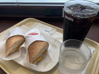 DOUTOR COFFEE SHOP Higashitsuka Ten - ホットサンドツナチェダーチーズ(390円)＋アイスコーヒーR(300円)