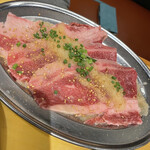 Ninniku Yakiniku Purushin Kumoji Ten - 