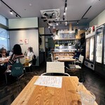 Tsukishima Oyster Club - 