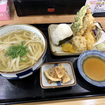 めん処 岡山 - 料理写真:◆ 満腹セット ¥800-