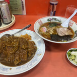 五十番 - 日替わり定食 （カツカレー、半ラーメン） 800円