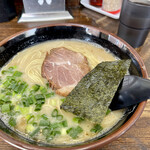 Hakata Ramen Nagahama Ya Sumiyoshi Ten - ラーメン¥650（税込み）