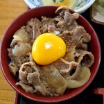 Soba Dokoro Shinano - 牛丼に卵をオン！