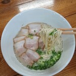 Men Kinsei 3L's - 麺のリフトアップ