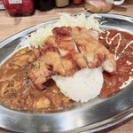 カレーとデミ カサネヤ - 