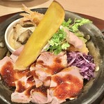 Bistro Karato Izumi Fuchu Ten - セットメニュー：本日のメインプレート（ローストポーク・フリカッセ・海老フライ）