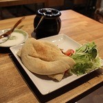 Kebab Ya - ドネルケバブ　とり肉　パンorライス800円