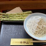 Yoteizan - アスパラの天麩羅と水蕎麦