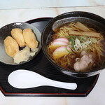 小進庵 - 中華そば&いなりセット 560円