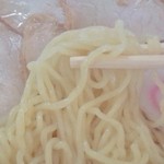 らーめん うれっ子 - ラーメン麺拡大