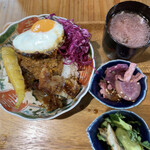 CAFE Dan - 「本日のカレー」ドリンク付き1800円