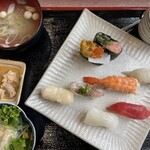 Mawaru Sushi Doraku Miyauchi Ten - 