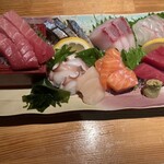 Seafood Izakaya Kairyuu - お造り びっくり！！盛り（正面から）