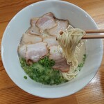 Men Kinsei 3L's - 麺のリフトアップ