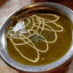 アジアンキッチンからうま - ほうれん草チキンカレー激辛！！