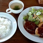 First Train - 今日のランチ(一口カツ&ハンバーグ)  850円