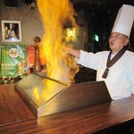 Auberge Groovy - ステーキを焼き上げた瞬間おーおー手をたたきました