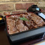 Ma-san no Ie Shibuya Honten - 貴族の牛丼　あぶり上焼肉重