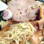 Kaga Ya - 麺アップ