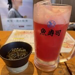 魚寿司 - 飲み物とおつまみです。