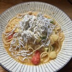 CAFE PIGRICH - シラスとじゃがいもとオクラのオイルソース♪