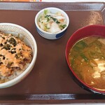 すき家 - 料理写真:注文した品々