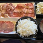 Hiden Tare Yakiniku Ginmi Jukusei Gintan Seto Ten - 