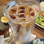 W COFFEE Kitaotsuka Ten - カフェラテ(ICE)