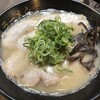 Hakata Ramen Tsuru - 博多ラーメン（700円）