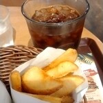 Freshness Burger Mitaka Minamiguchi Ten - 北海道ジャガイモのフライドポテト